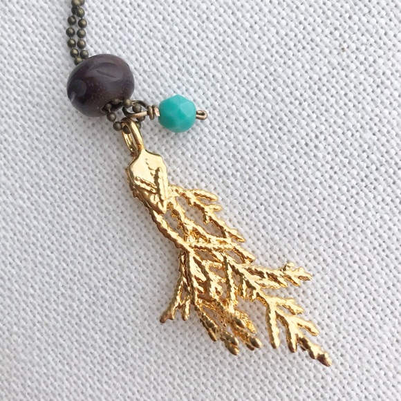 Real ARBORVITAE Leaf Handmade Gold Dipped Boho Necklace NWT - Picture 3 of 4